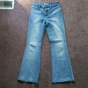 Madewell Flea Market Flare Button through edition